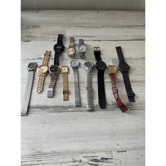 Set of twelve assorted watches - Picture 1 of 13